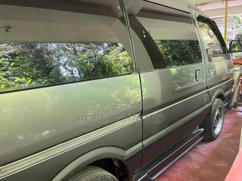 Nissan Vanette 1994 Van (Used)