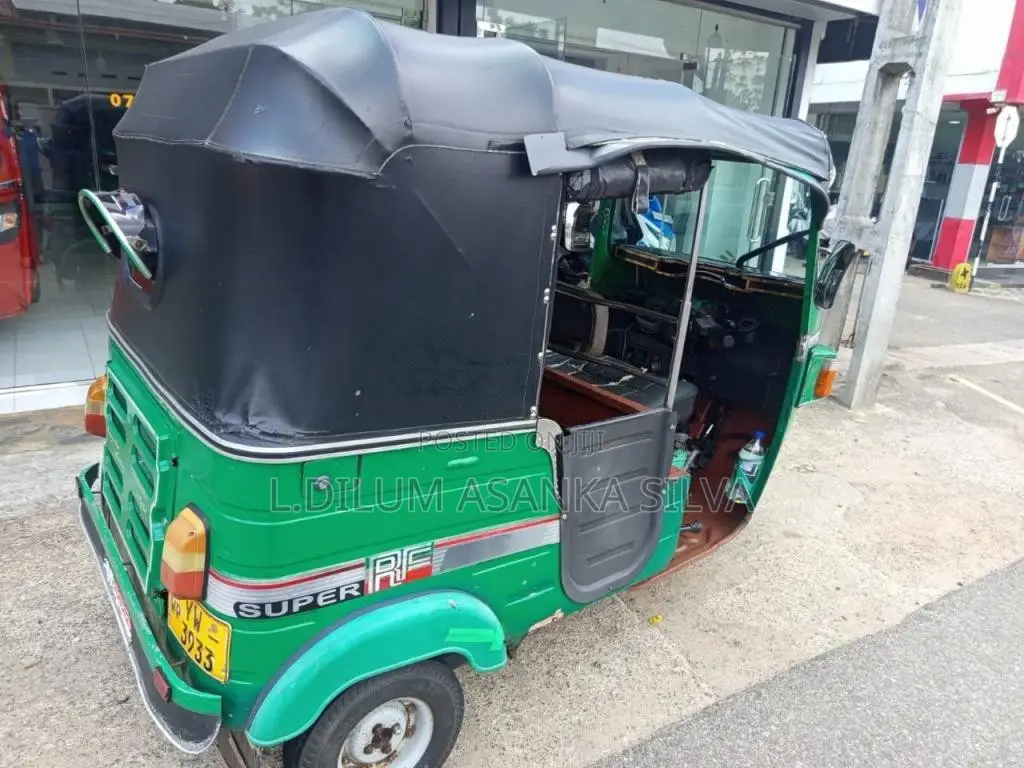 Bajaj 4 Stroke 2012 Three Wheel (Used)
