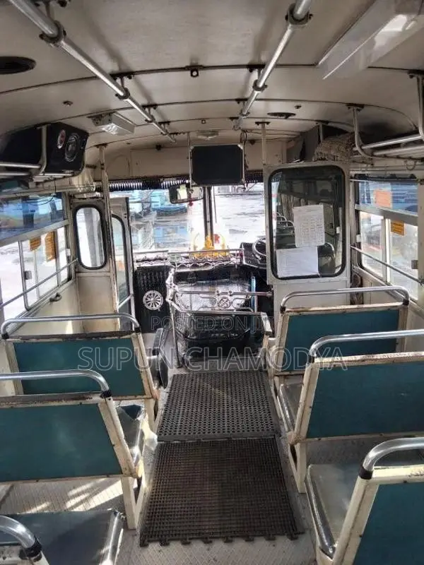 Ashok-Leyland Leyland 2009 Bus (Used)