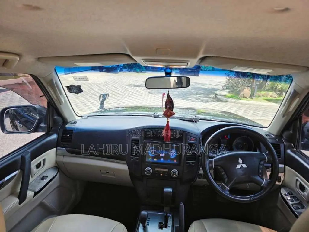 Mitsubishi Montero 2013 SUV (Used)