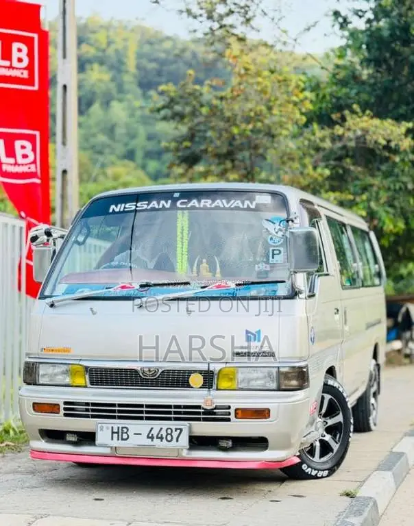 Nissan Caravan 1997 Van (Used)