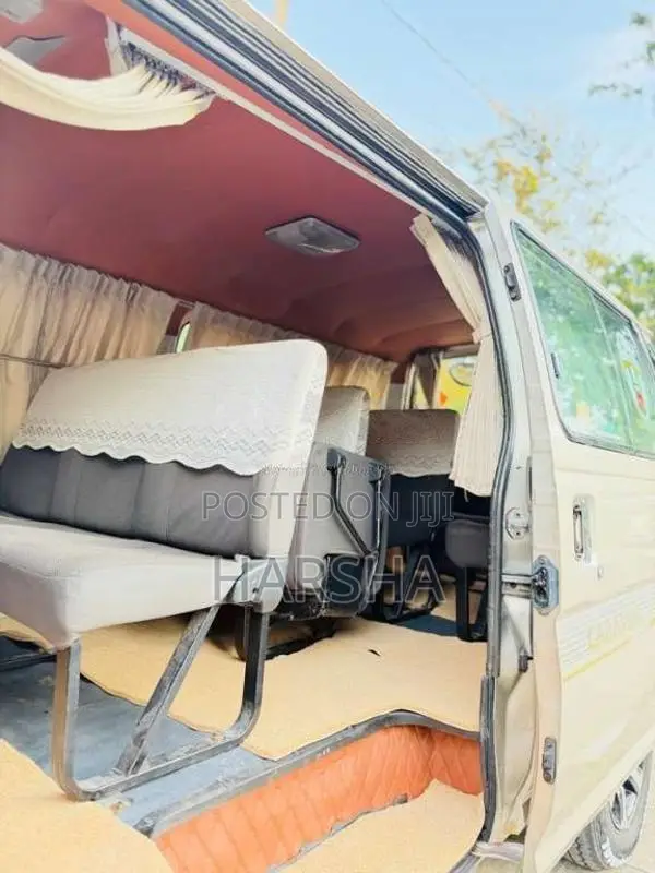 Nissan Caravan 1997 Van (Used)