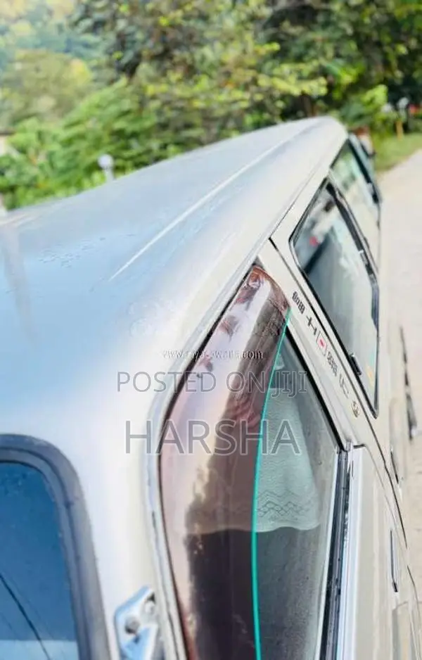 Nissan Caravan 1997 Van (Used)