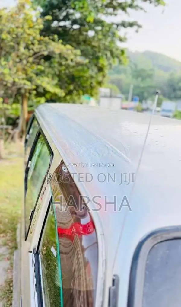 Nissan Caravan 1997 Van (Used)