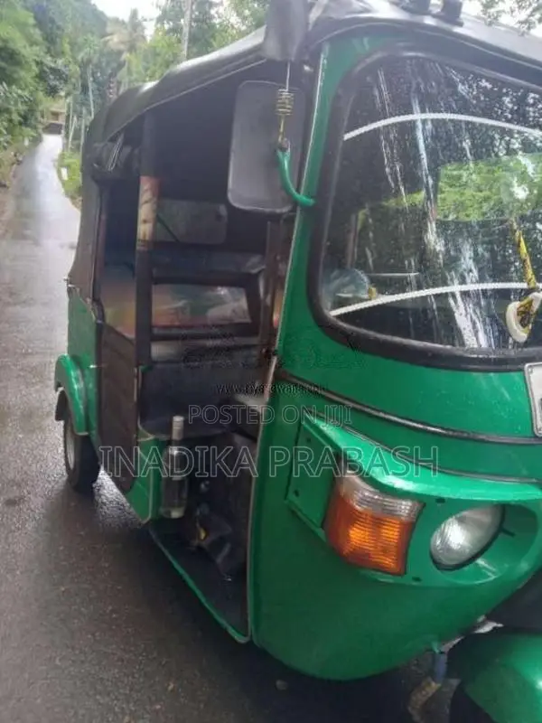 Bajaj RE 4 Stroke 2011 Three Wheel (Used)