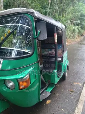 Bajaj RE 4 Stroke 2011 Three Wheel (Used)