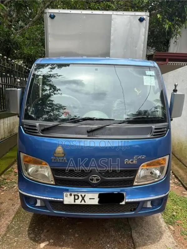Tata Dimo Batta 2014 Lorry (Used)