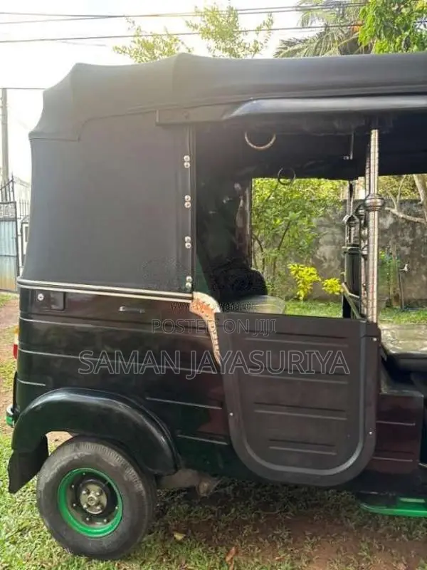 Bajaj RE 205 2012 Three Wheel (Used)
