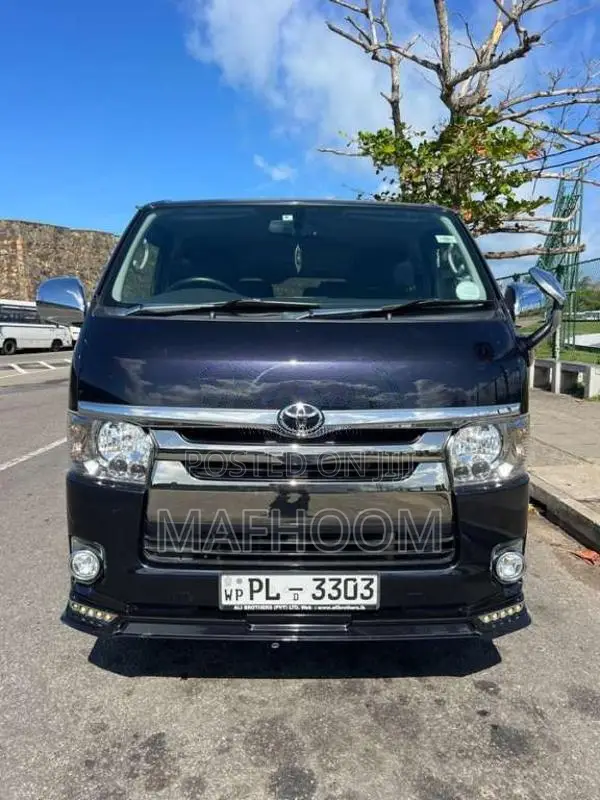 Toyota KDH Super GL Dark Prime 5 Option 2017 Van (Used)