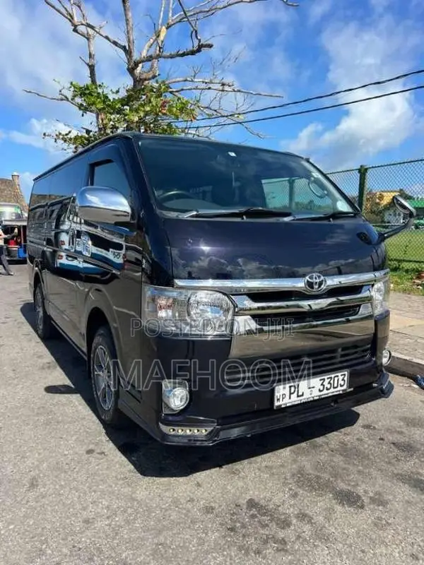 Toyota KDH Super GL Dark Prime 5 Option 2017 Van (Used)