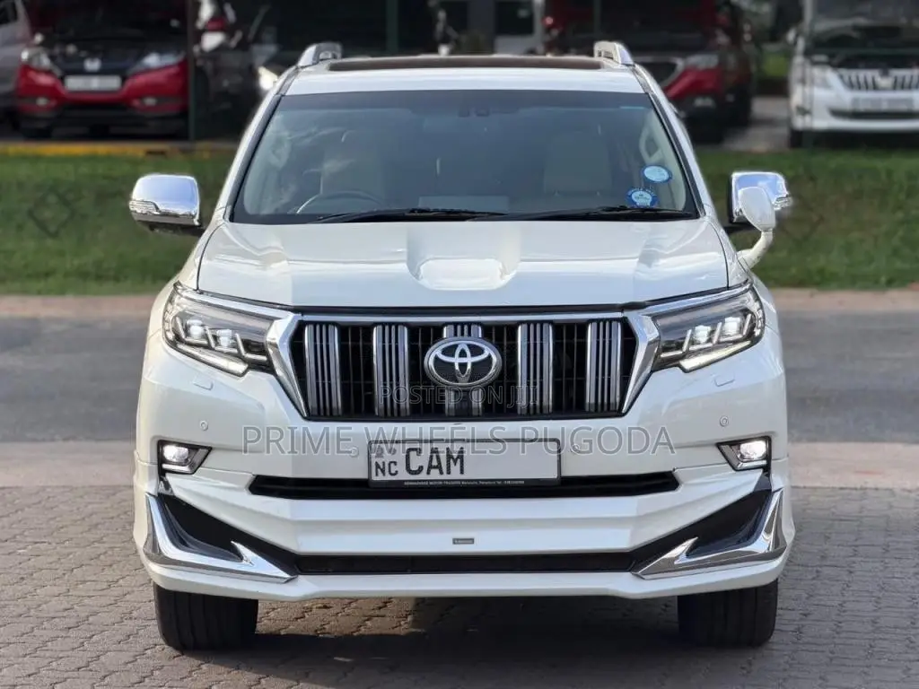 Toyota LAND CRUISER PRADO TRJ 150 2015 SUV (Used)