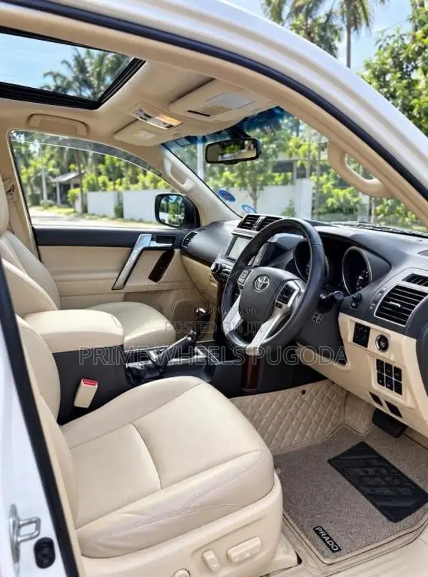 Toyota LAND CRUISER PRADO TRJ 150 2015 SUV (Used)