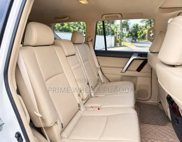Toyota LAND CRUISER PRADO TRJ 150 2015 SUV (Used)