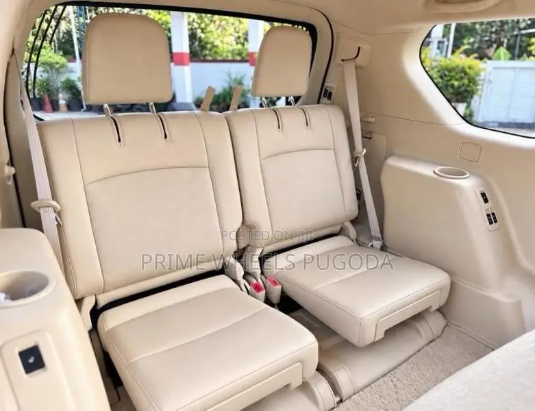 Toyota LAND CRUISER PRADO TRJ 150 2015 SUV (Used)