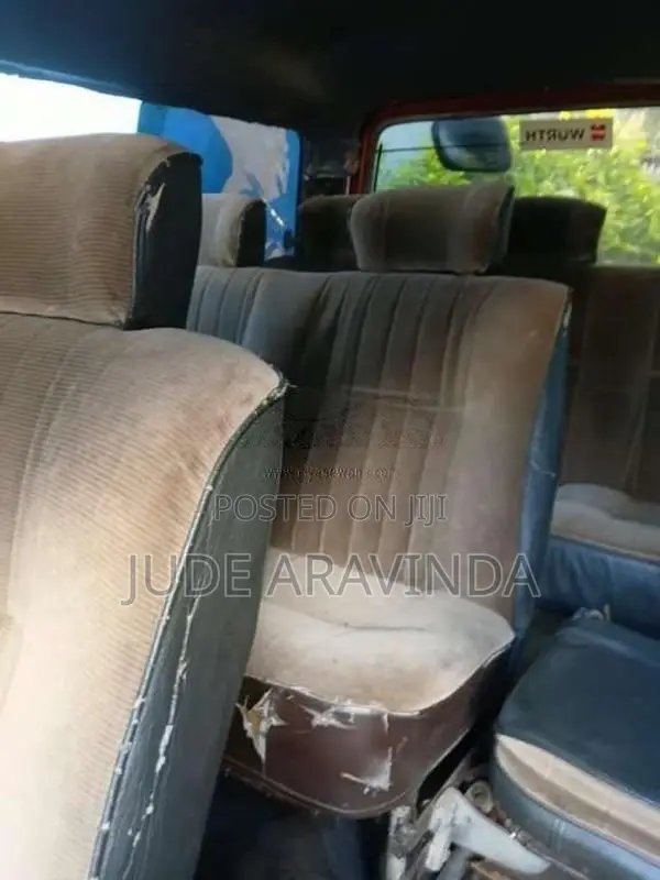 Isuzu Fargo 1984 Van (Used)