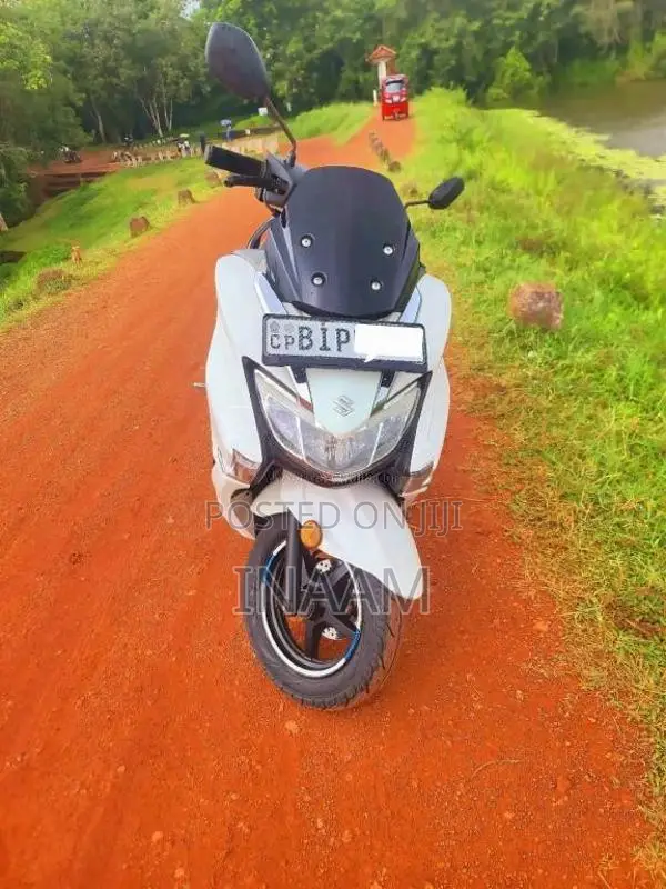 Suzuki Burgman 2020 Motorbike (Used)