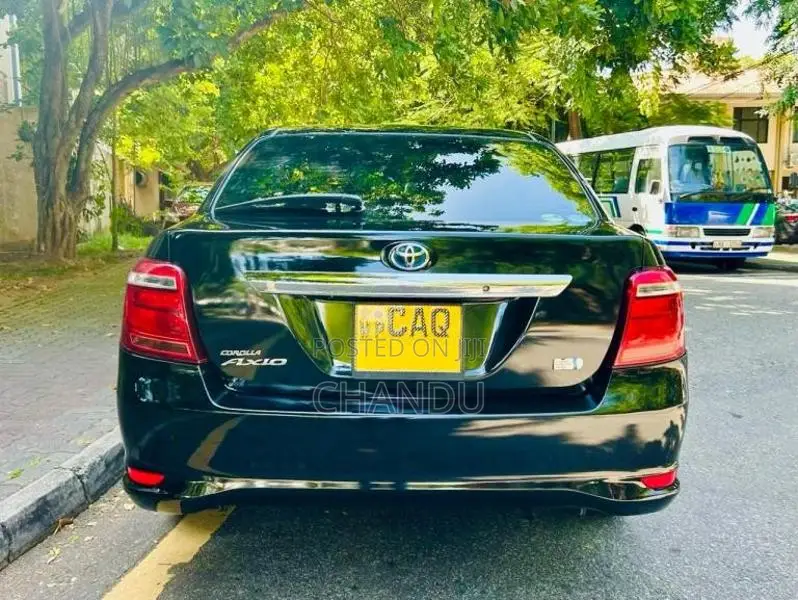 Toyota Axio 2015 Car (Used)