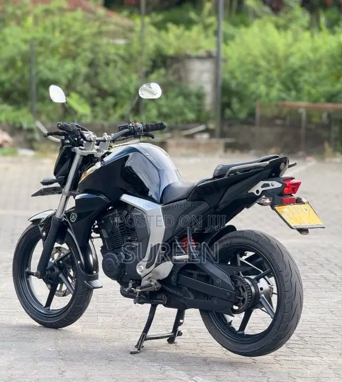 Yamaha FZ V2 2015 Motorbike (Used)