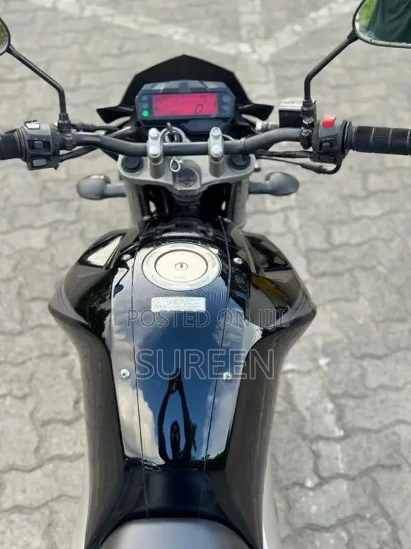 Yamaha FZ V2 2015 Motorbike (Used)