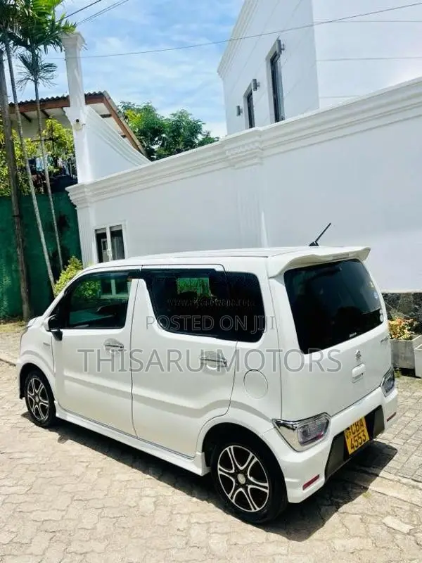 Suzuki Wagon R Stingray 2018 Car (Used)
