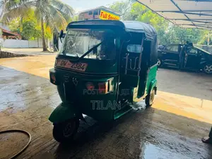 Bajaj 4 Stroke 2010 Three Wheel (Used)