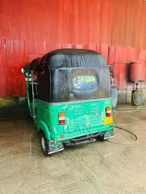 Bajaj 4 Stroke 2010 Three Wheel (Used)