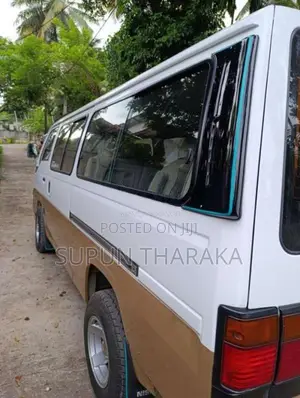 Nissan Caravan 1991 Van (Used)