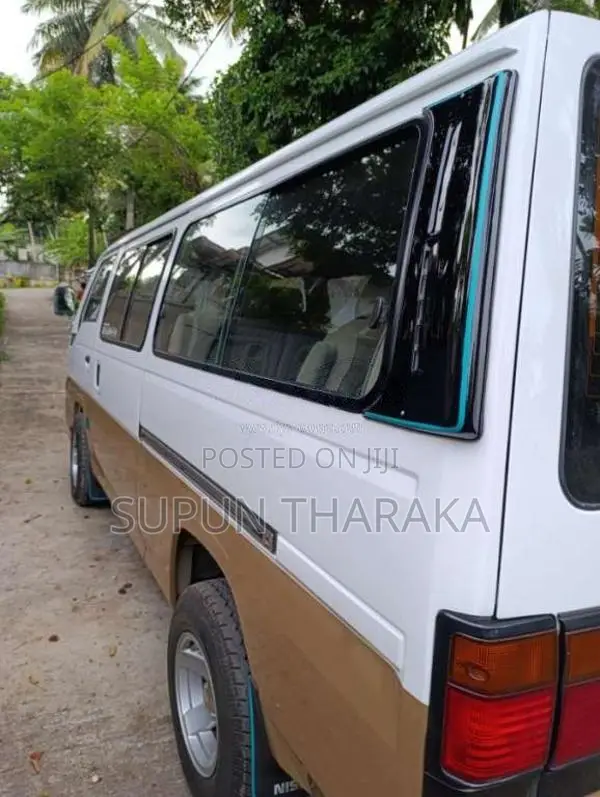Nissan Caravan 1991 Van (Used)