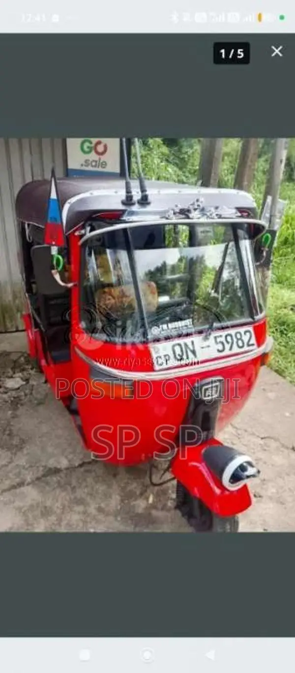 Bajaj 4 Stroke 2008 Three Wheel (Used)