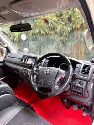 Toyota KDH Super GL Dark Prime 2017 Van (Used)