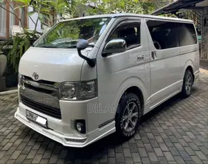 Toyota KDH Super GL Dark Prime 2017 Van (Used)