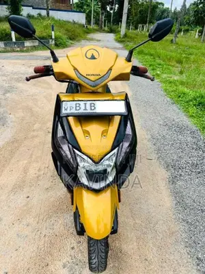 Honda Dio DX 2019 Motorbike (Used)