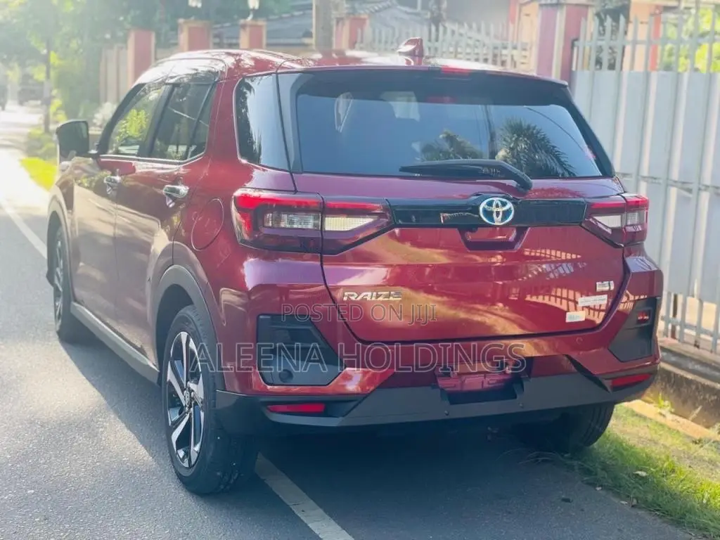 Toyota Raize Hybrid 2024 SUV (Used)
