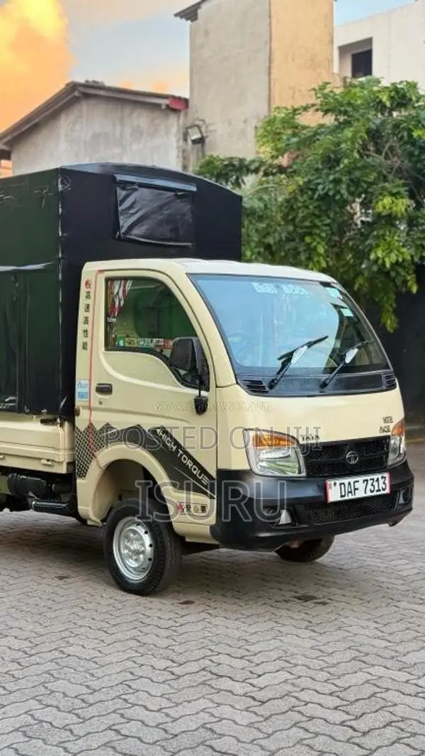 Tata Dimo Batta 2017 Lorry (Used)