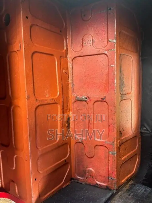 Bajaj RE 2 Stroke 1998 Three Wheel (Used)