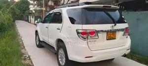 Toyota Fortuner 2013 SUV (Used)