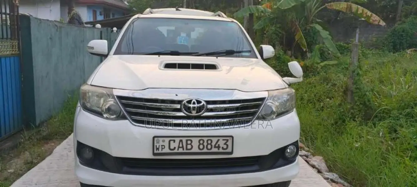 Toyota Fortuner 2013 SUV (Used)