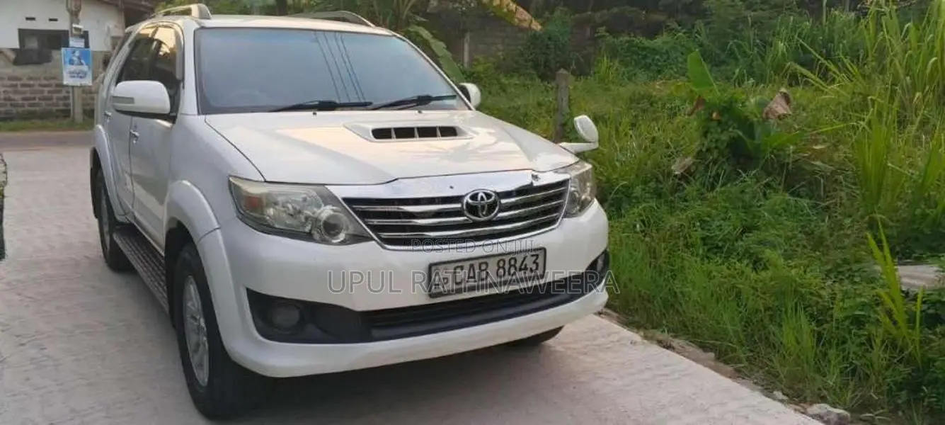 Toyota Fortuner 2013 SUV (Used)