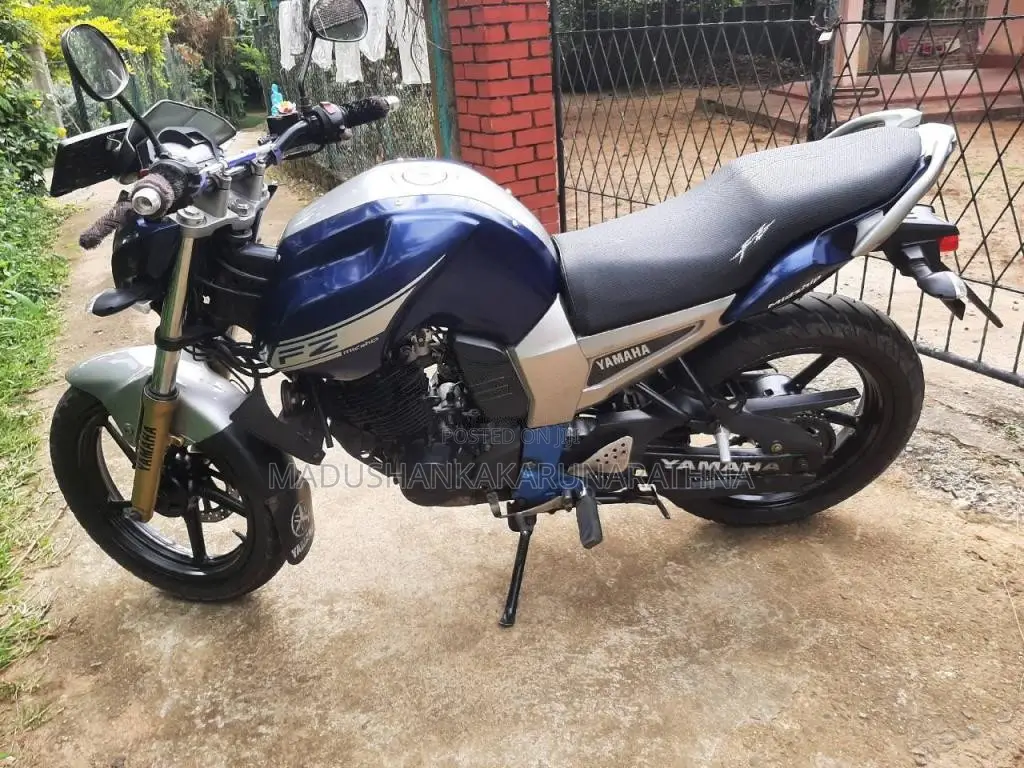 Yamaha Fzs 2013 Motorbike (Used)
