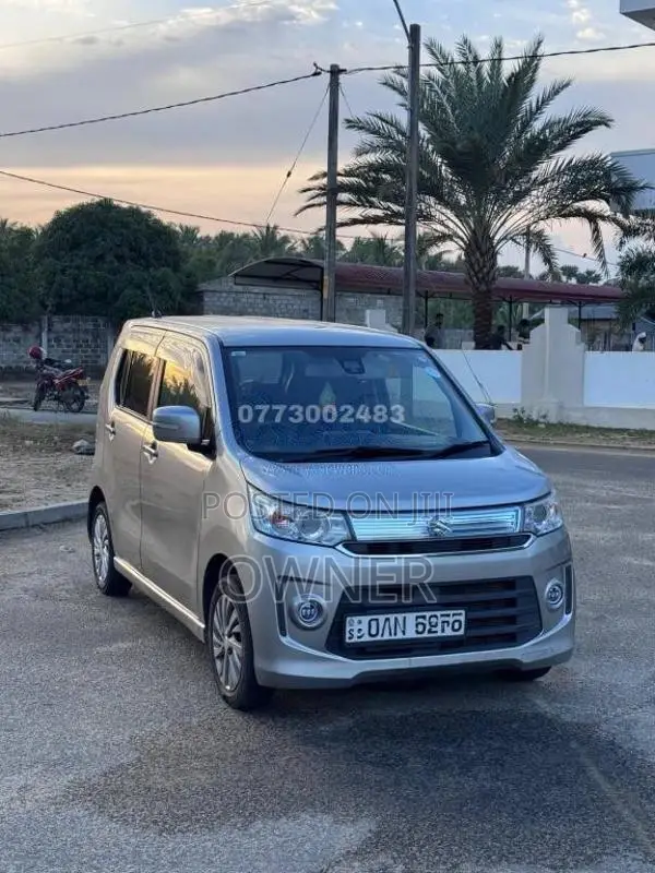 Suzuki Wagon R Stingray Hybrid 2015 Car (Used)
