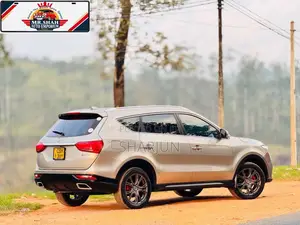 DFSK Glory I-Auto 2023 SUV (Used)