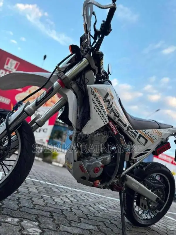 Yamaha Wrr 2014 Motorbike (Used)