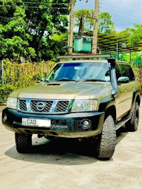 Nissan Patrol Y61 2014 SUV (Used)