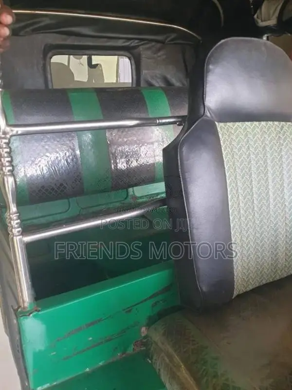 Bajaj 2 Stroke 1993 Three Wheel (Used)