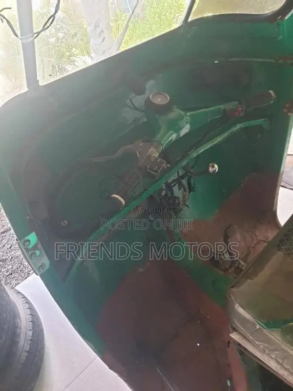 Bajaj 2 Stroke 1993 Three Wheel (Used)