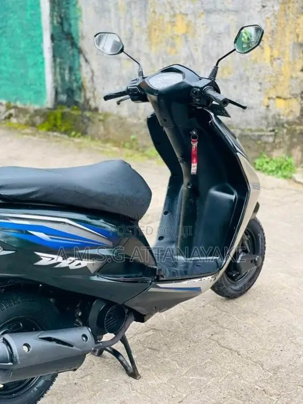 Honda Dio 100 2010 Motorbike (Used)