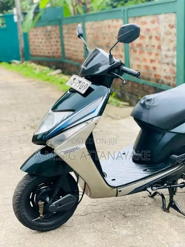 Honda Dio 100 2010 Motorbike (Used)