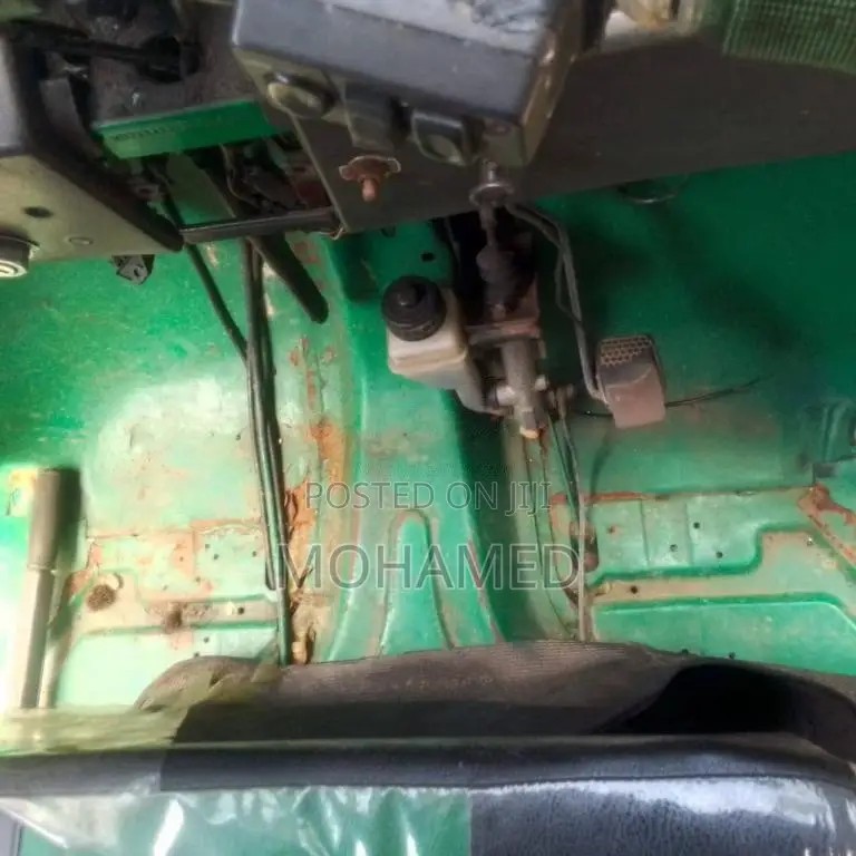 Bajaj RE 205 2011 Three Wheel (Used)