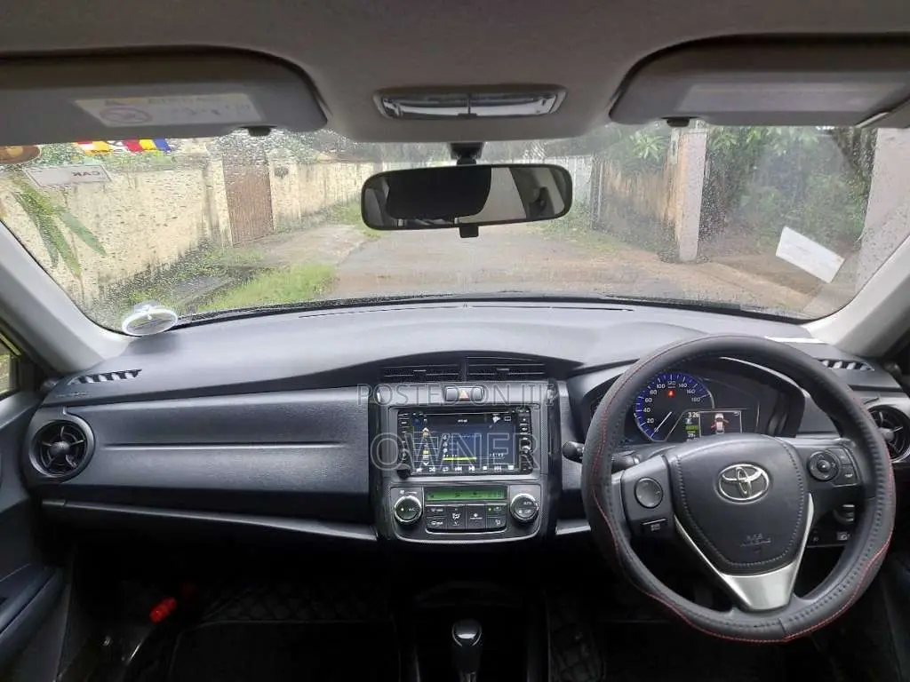 Toyota Axio 2015 Car (Used)