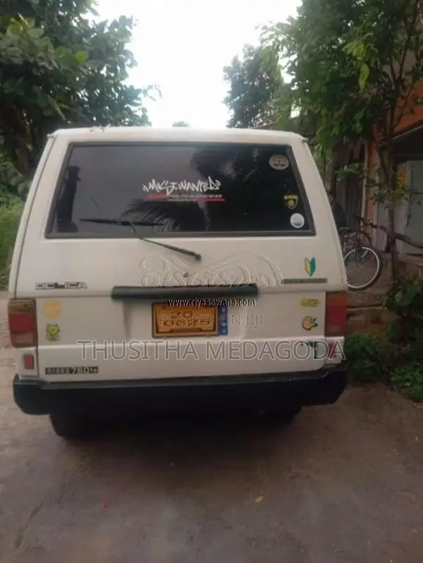 Mitsubishi Delica 1981 Van (Used)